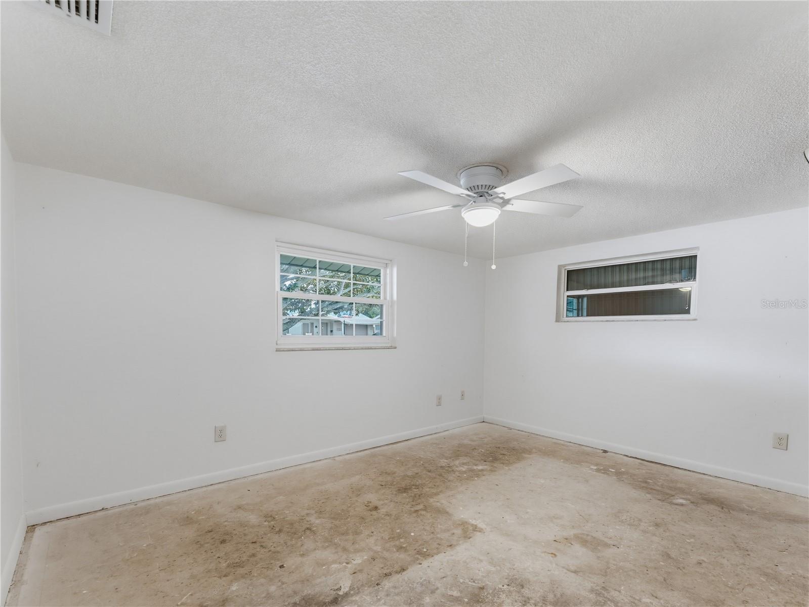 7014 FLAGGLER DR — photo 31