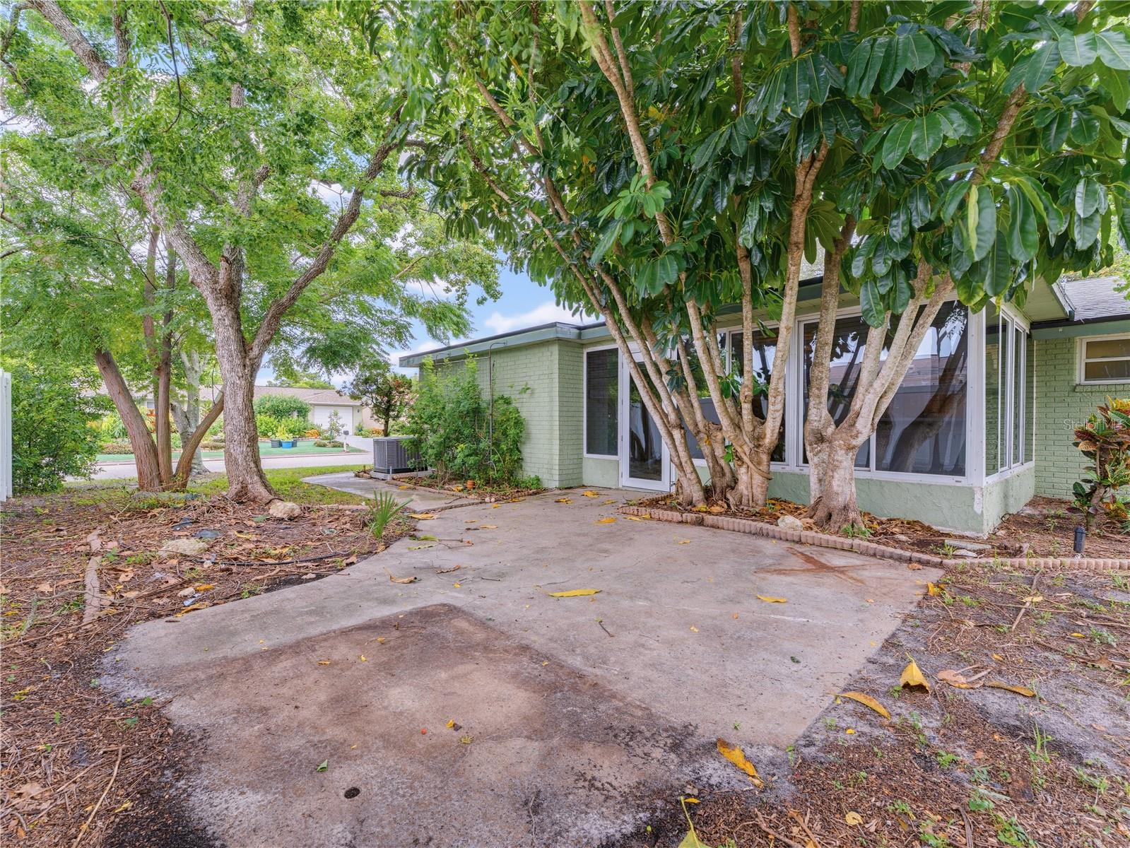 7014 FLAGGLER DR — photo 57