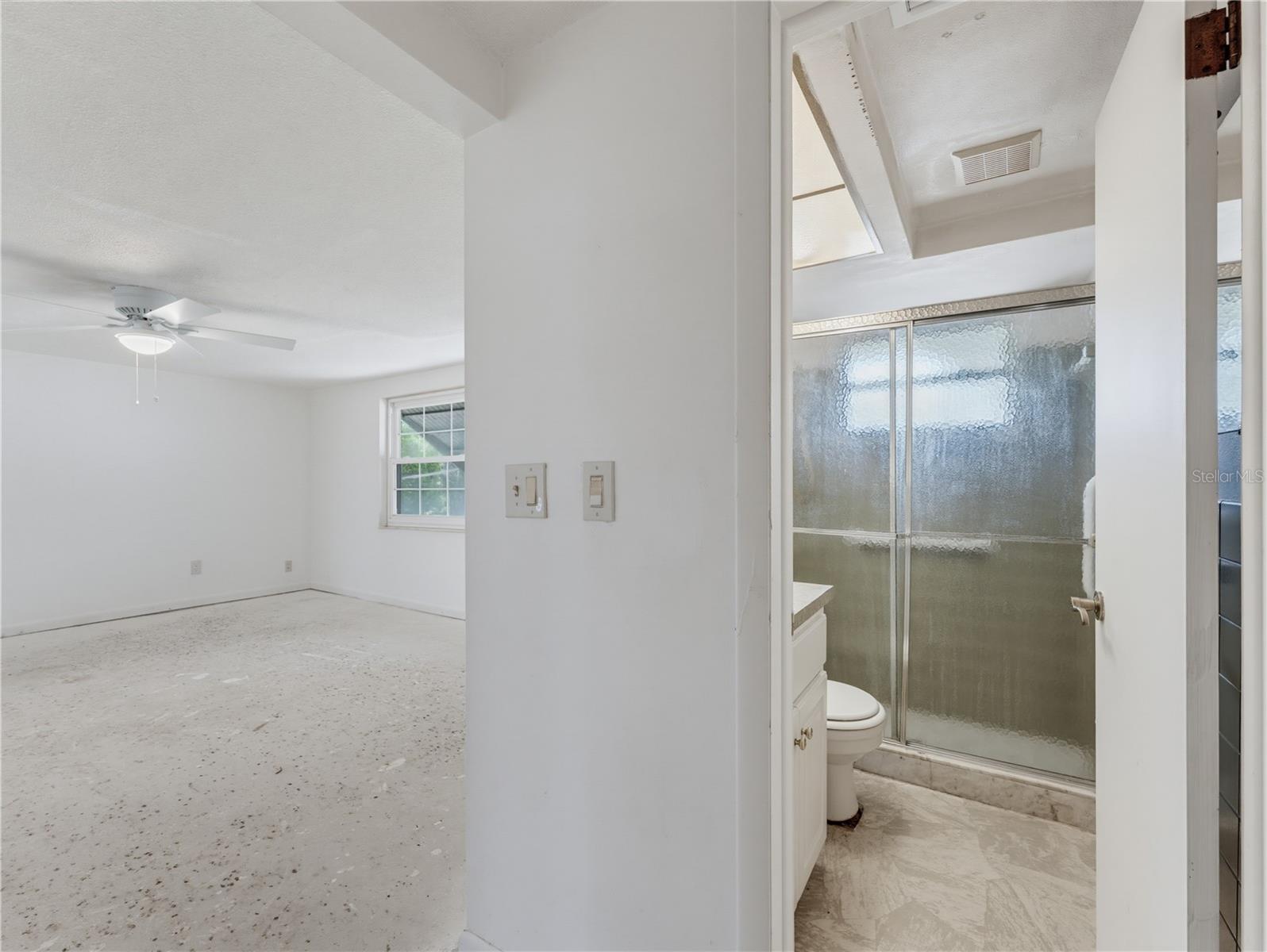 7014 FLAGGLER DR — photo 22