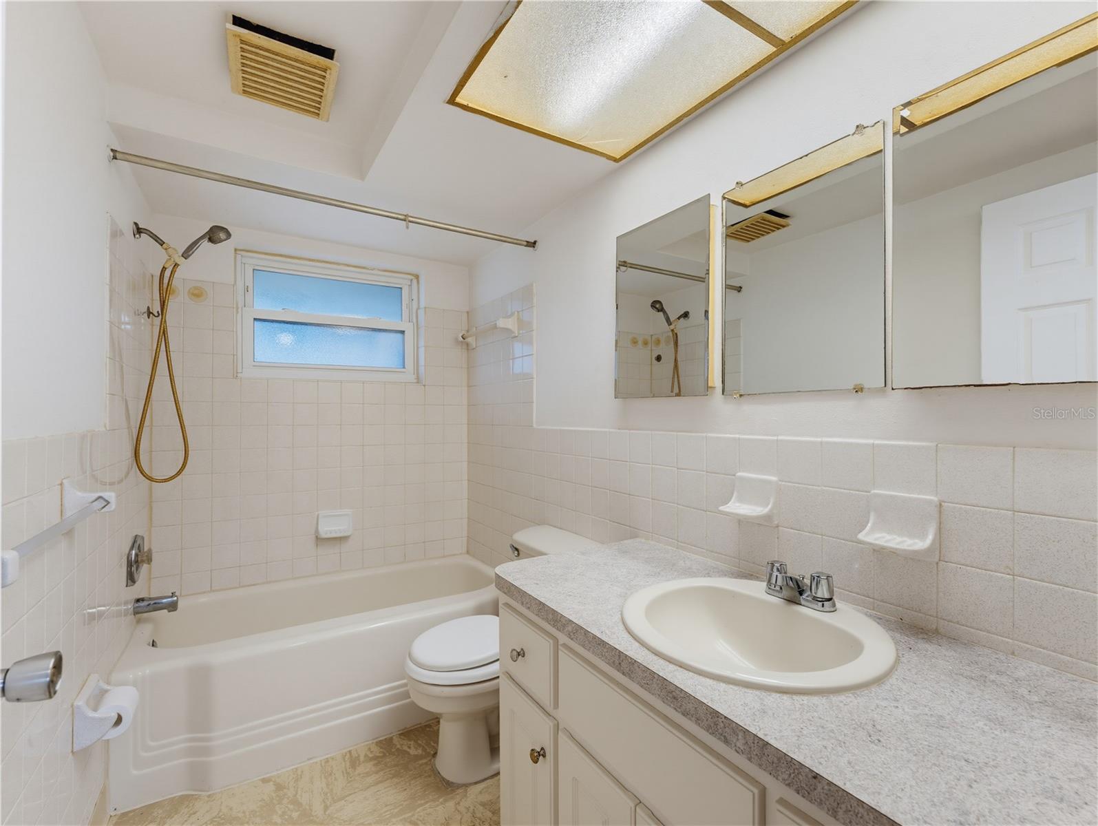 7014 FLAGGLER DR — photo 40