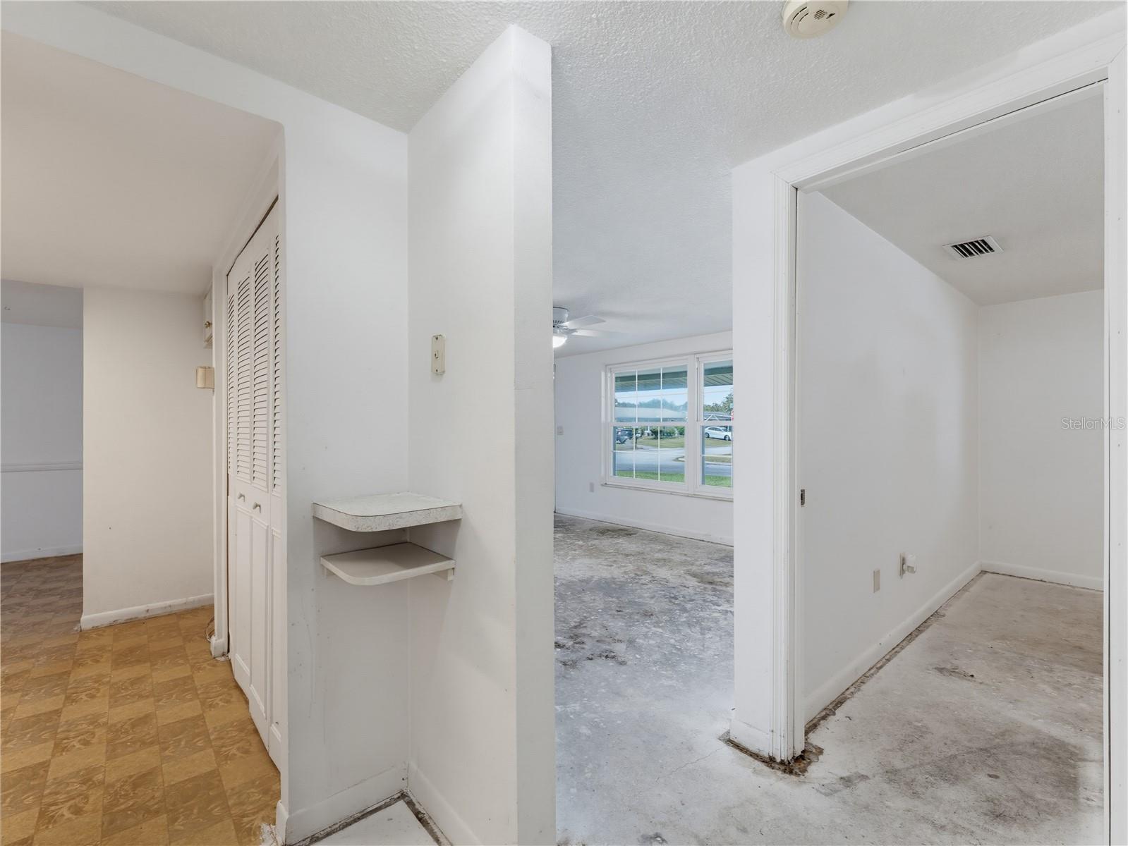 7014 FLAGGLER DR — photo 30