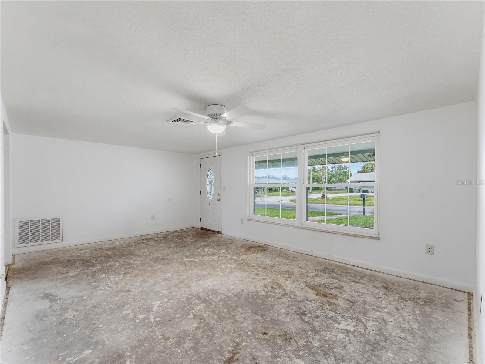 7014 FLAGGLER DR — photo 26