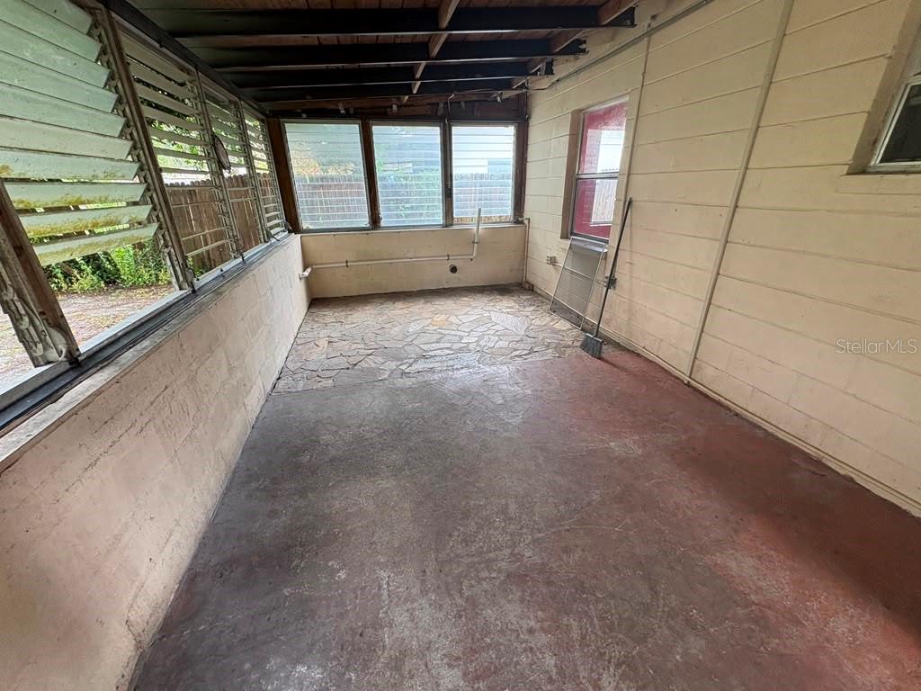 11124 MAHIN LN — photo 13
