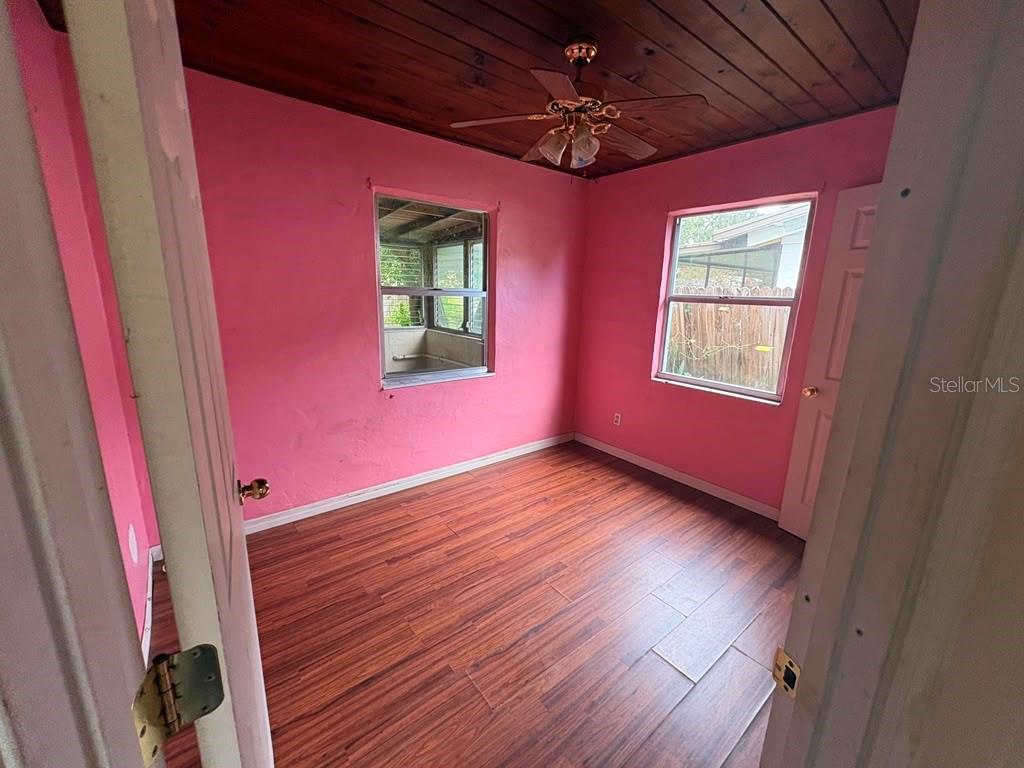 11124 MAHIN LN — photo 7