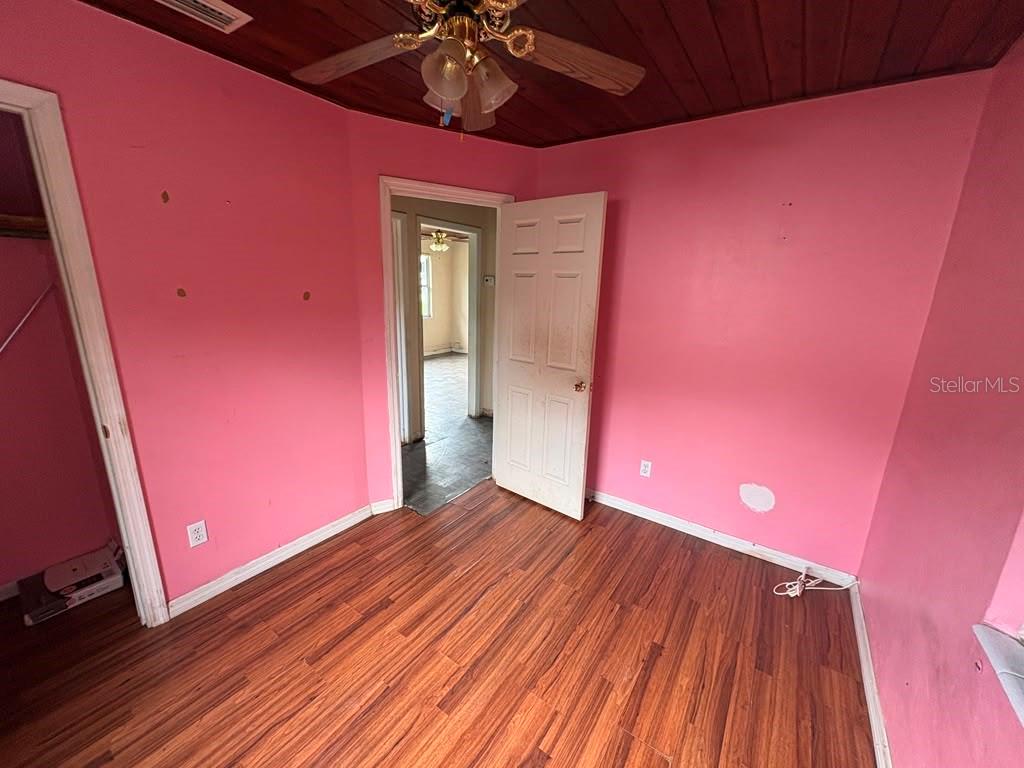 11124 MAHIN LN — photo 5