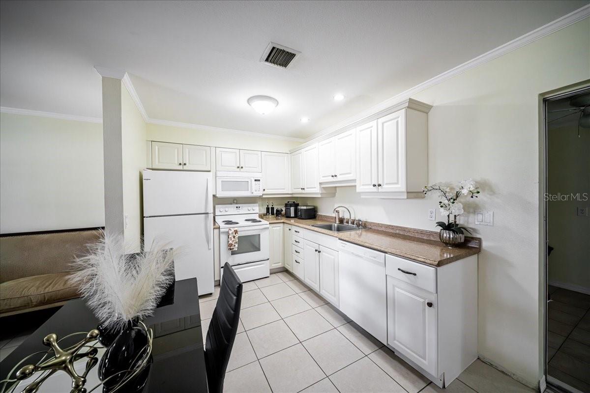 433 GRANADA BLVD — photo 11
