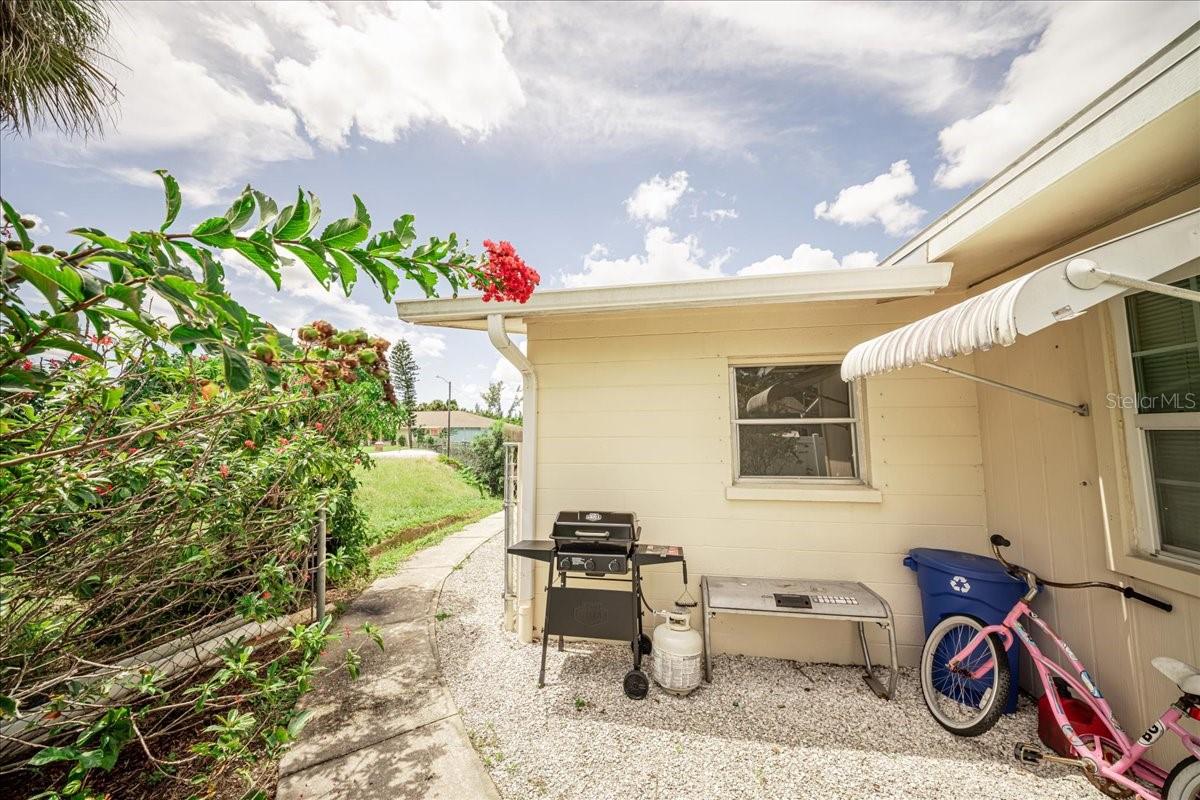 433 GRANADA BLVD — photo 35