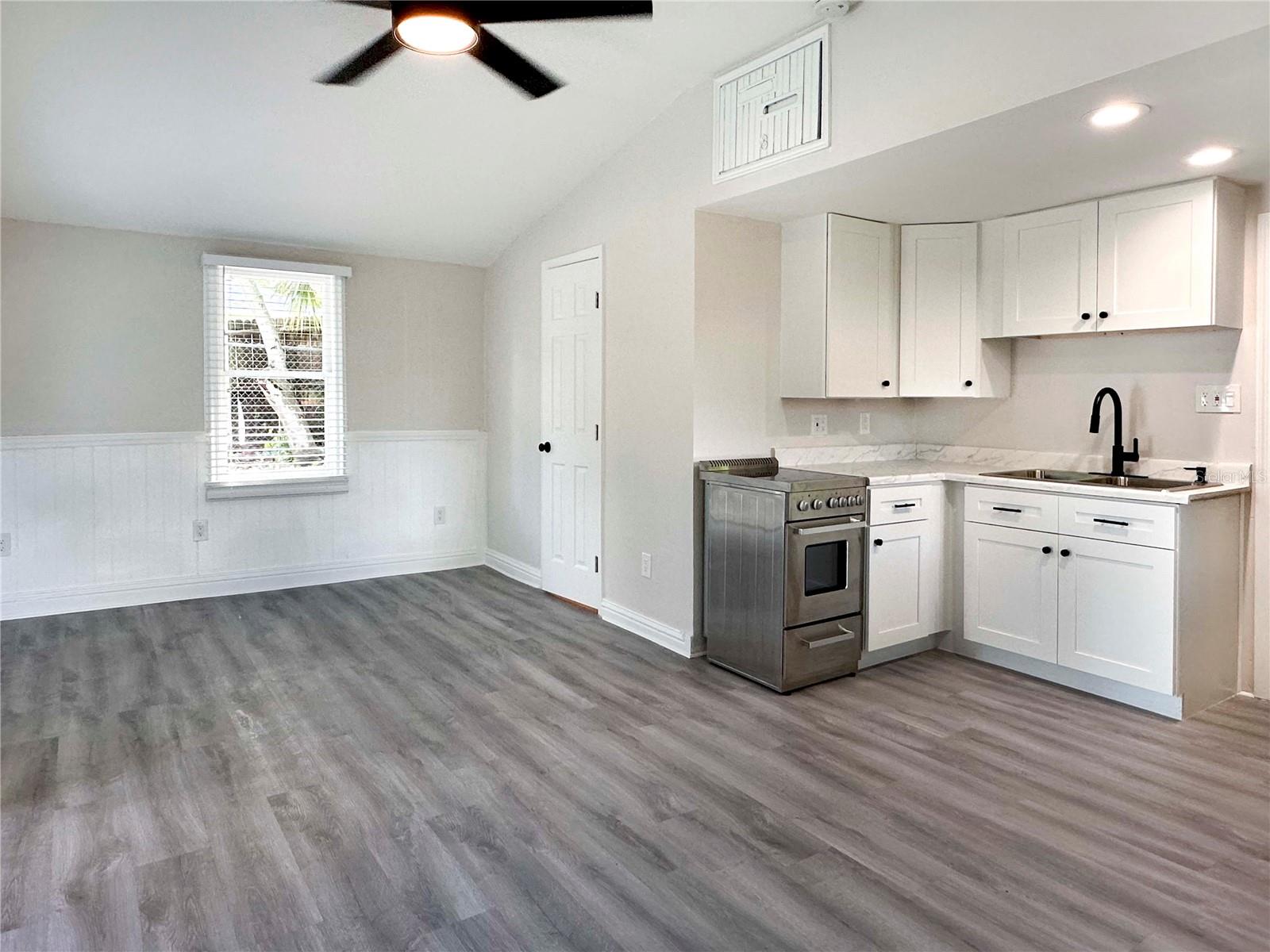 1818 WORRINGTON ST #2 — photo 4