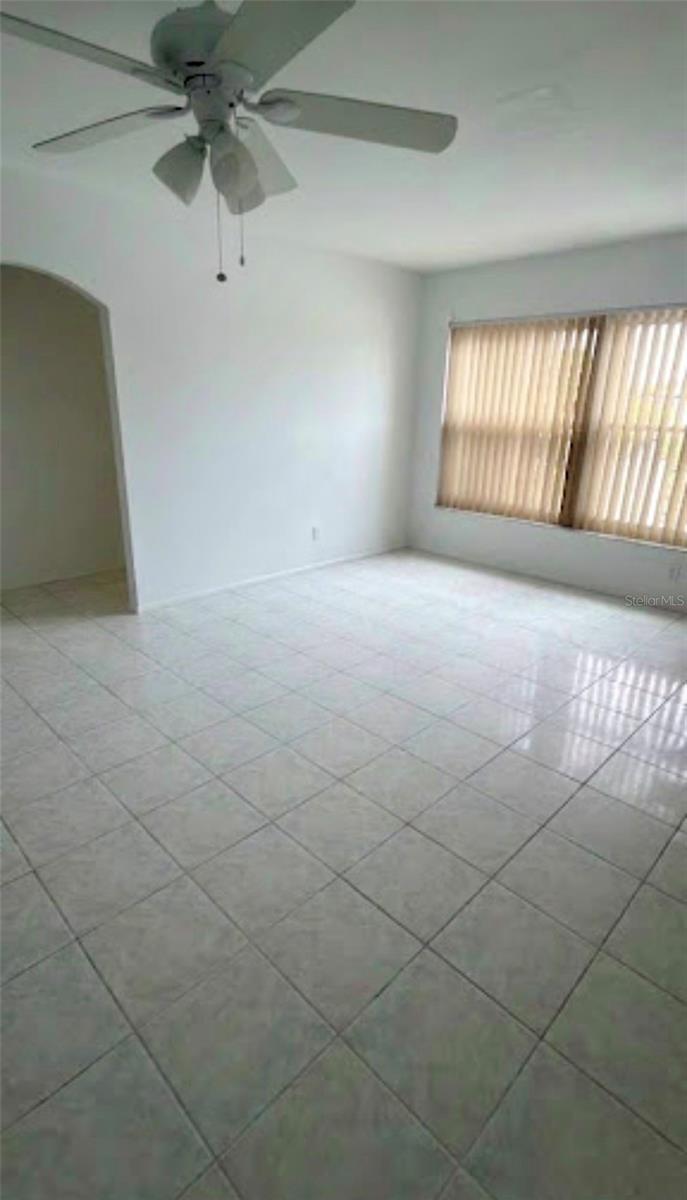 8345 FOX HOLLOW DR — photo 15