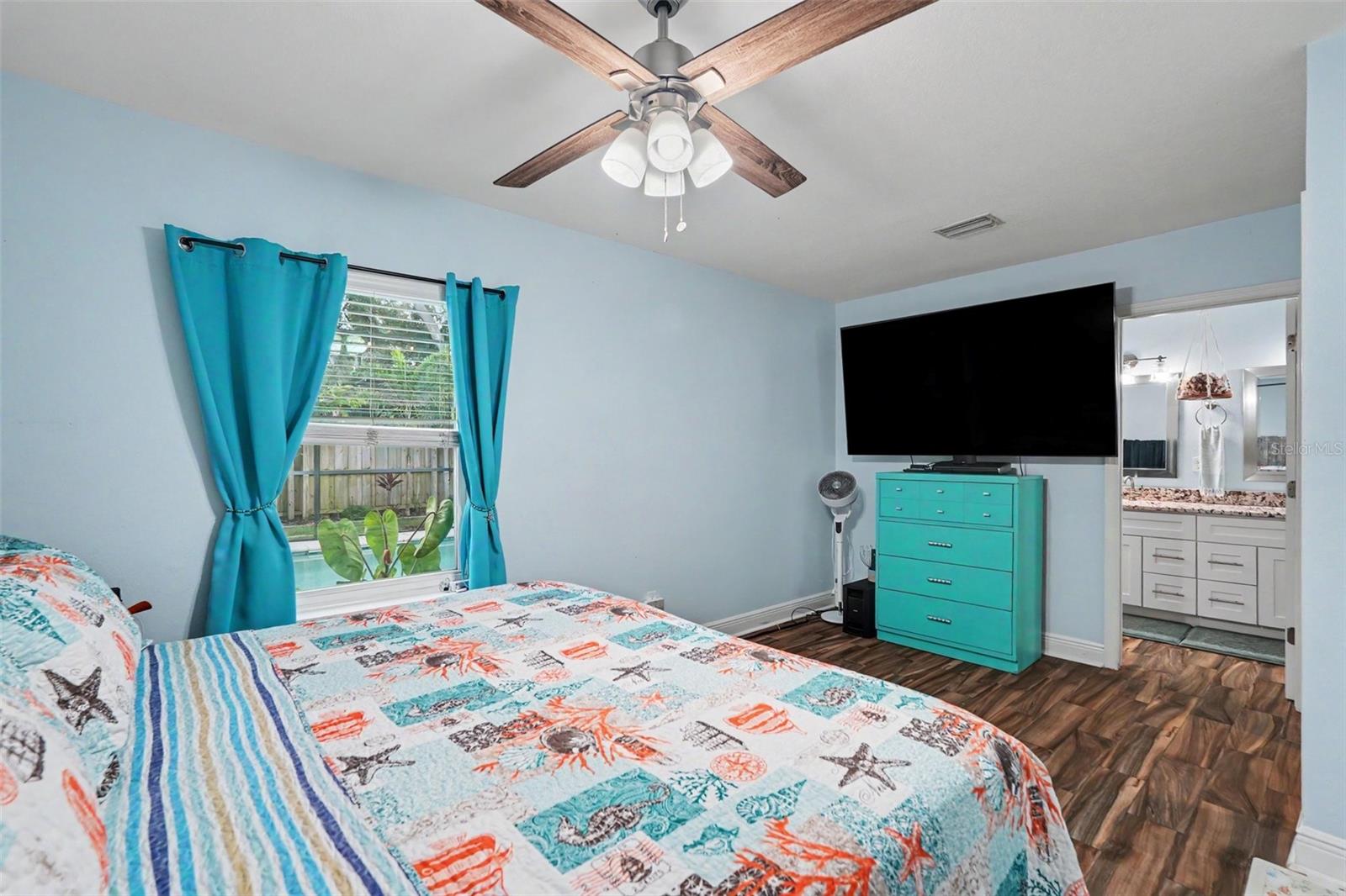 3204 W PEARL AVE — photo 17