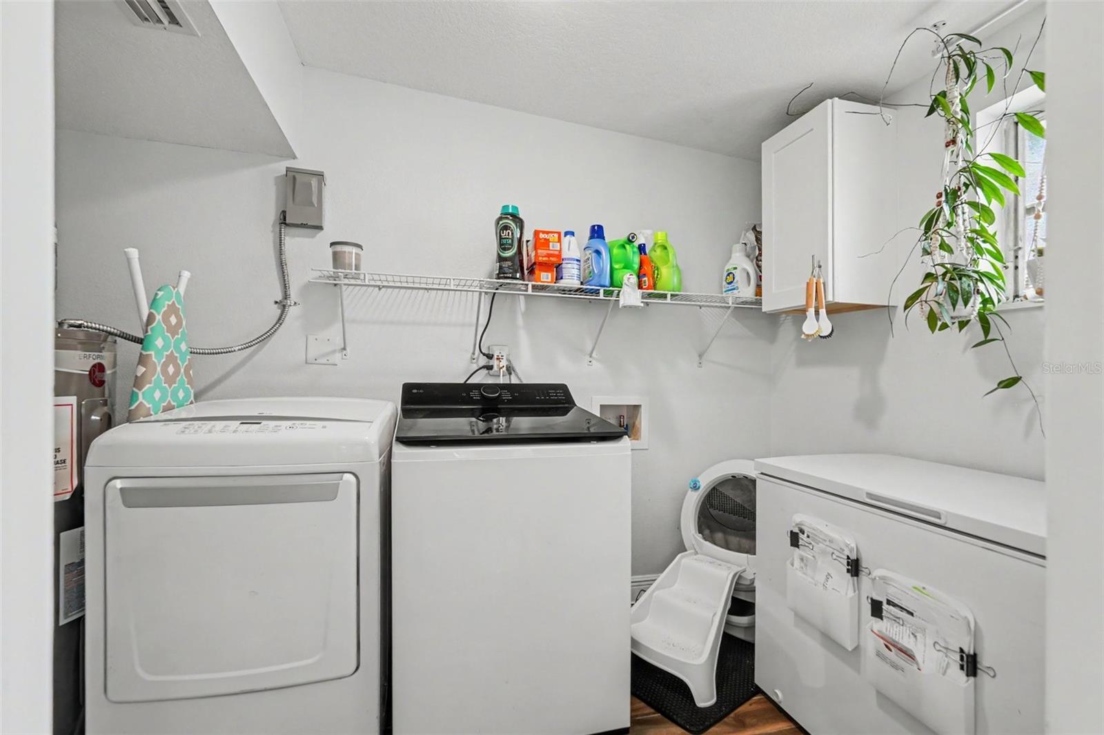 3204 W PEARL AVE — photo 23