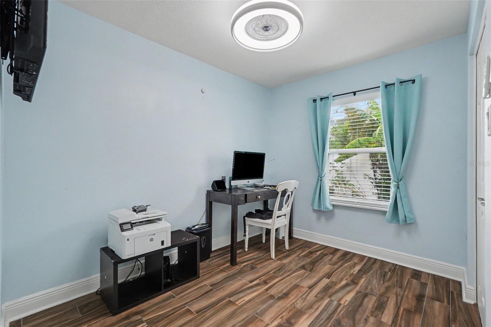 3204 W PEARL AVE — photo 21