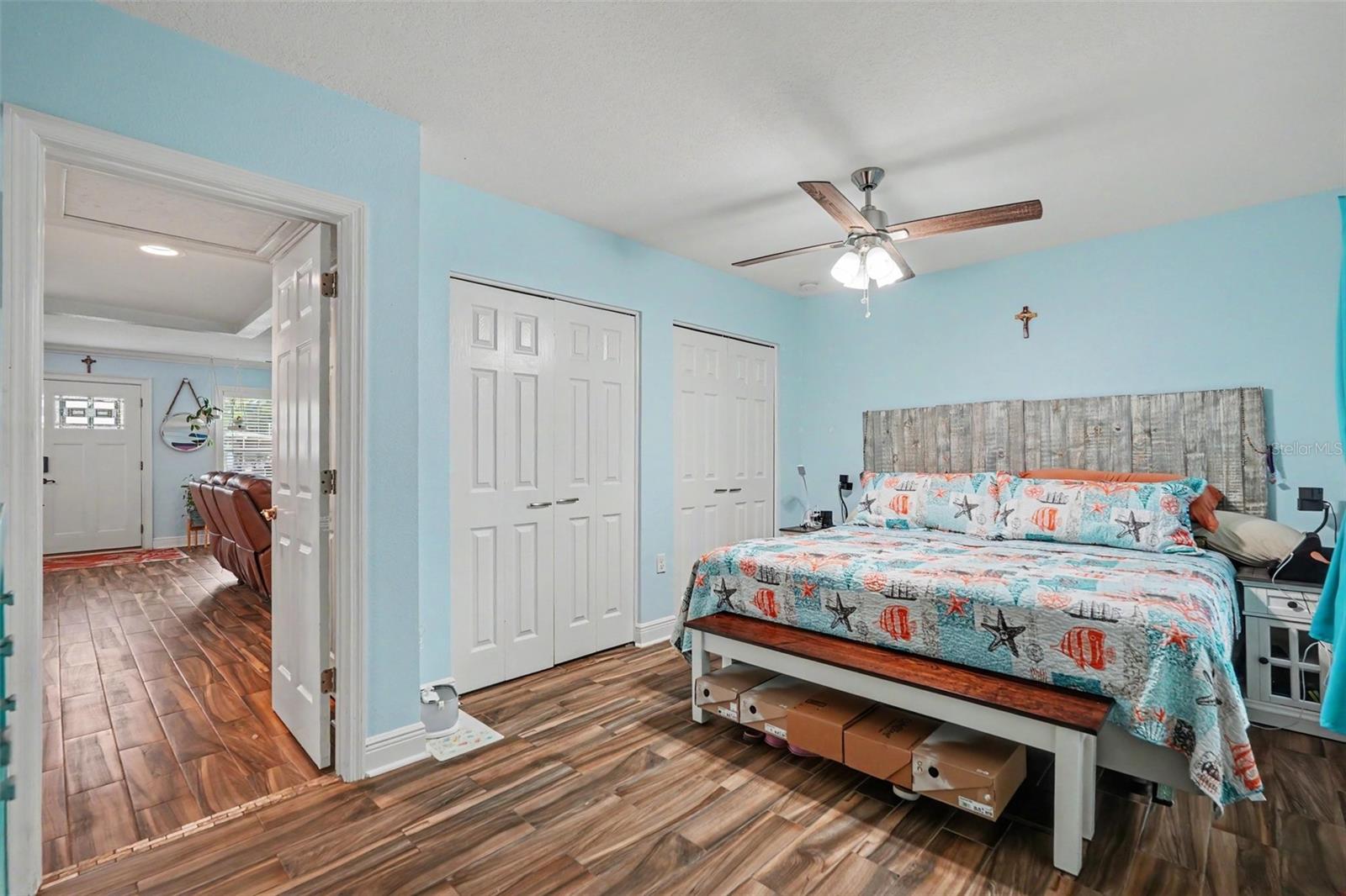 3204 W PEARL AVE — photo 16