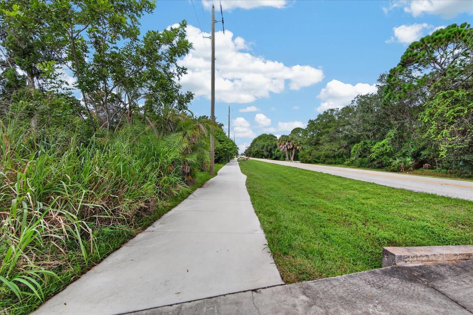 2140 DESOTO RD — photo 28