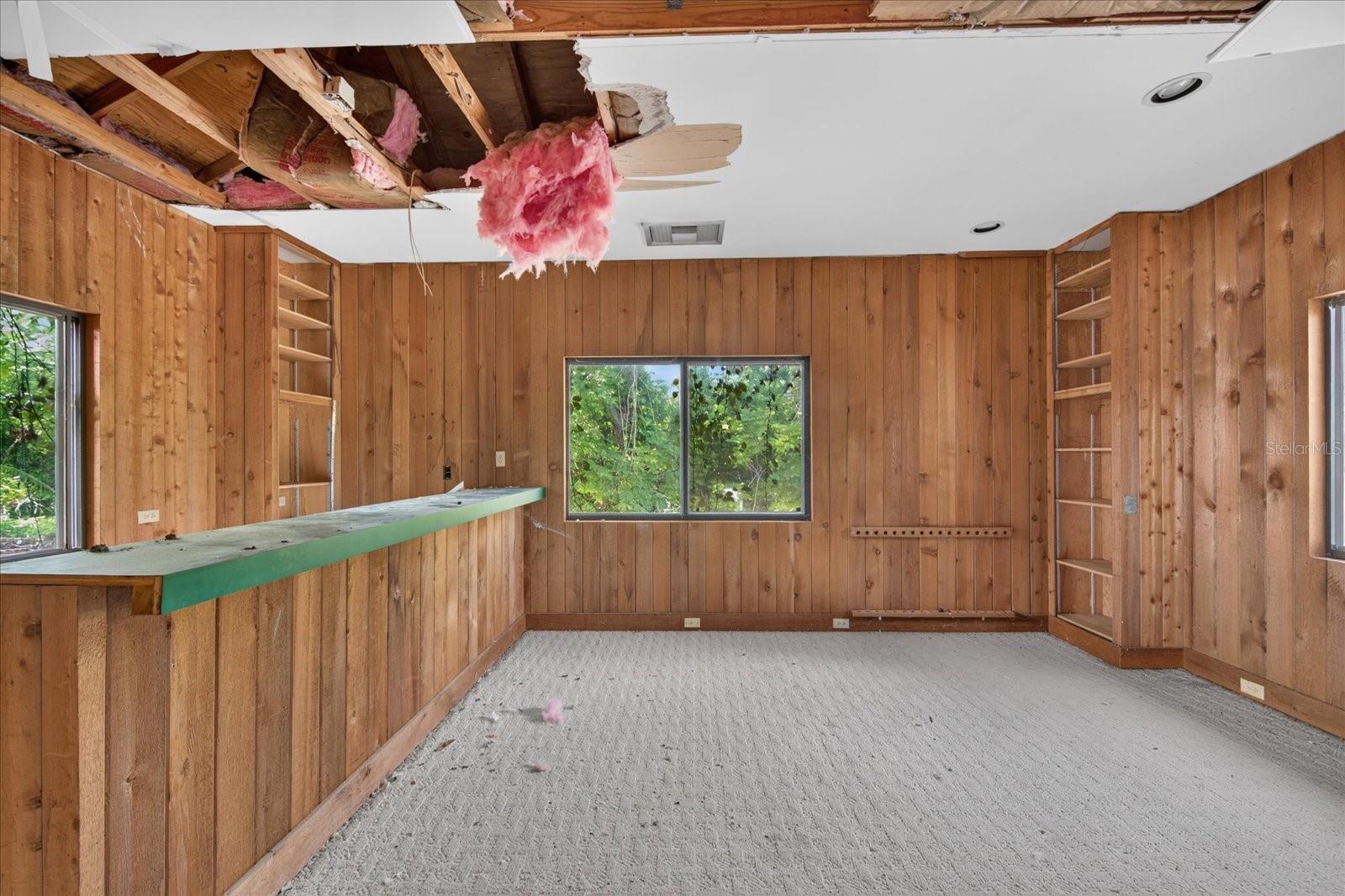 2140 DESOTO RD — photo 78