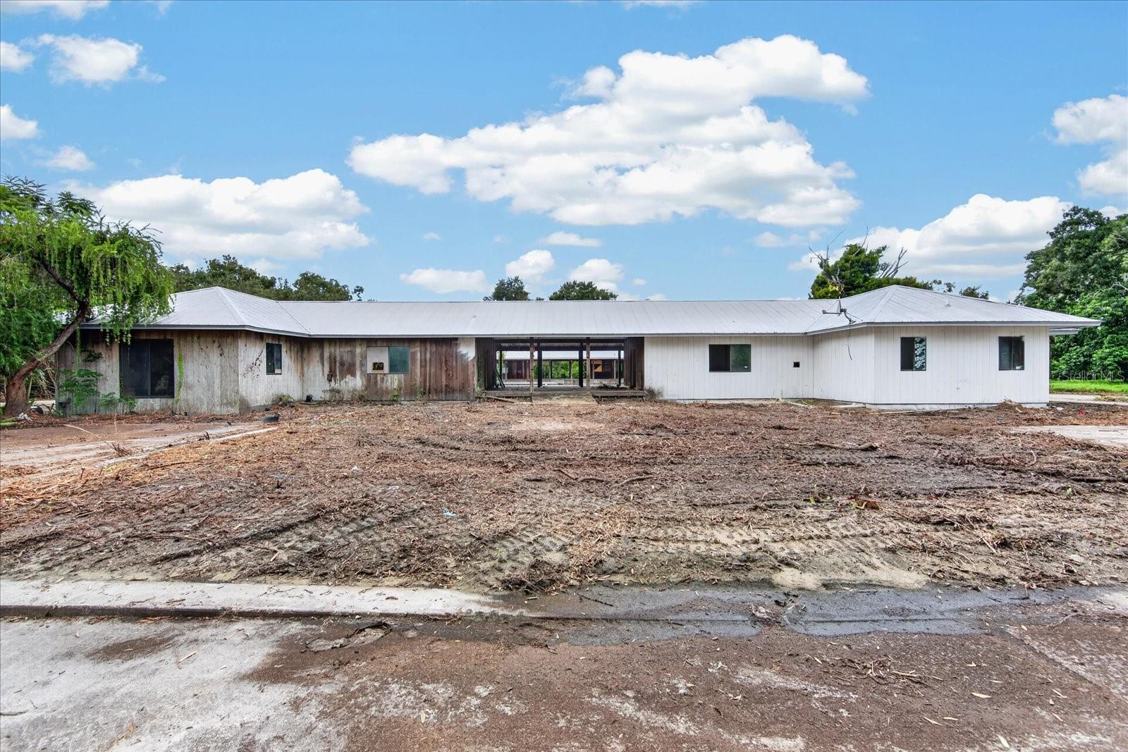 2140 DESOTO RD — photo 6