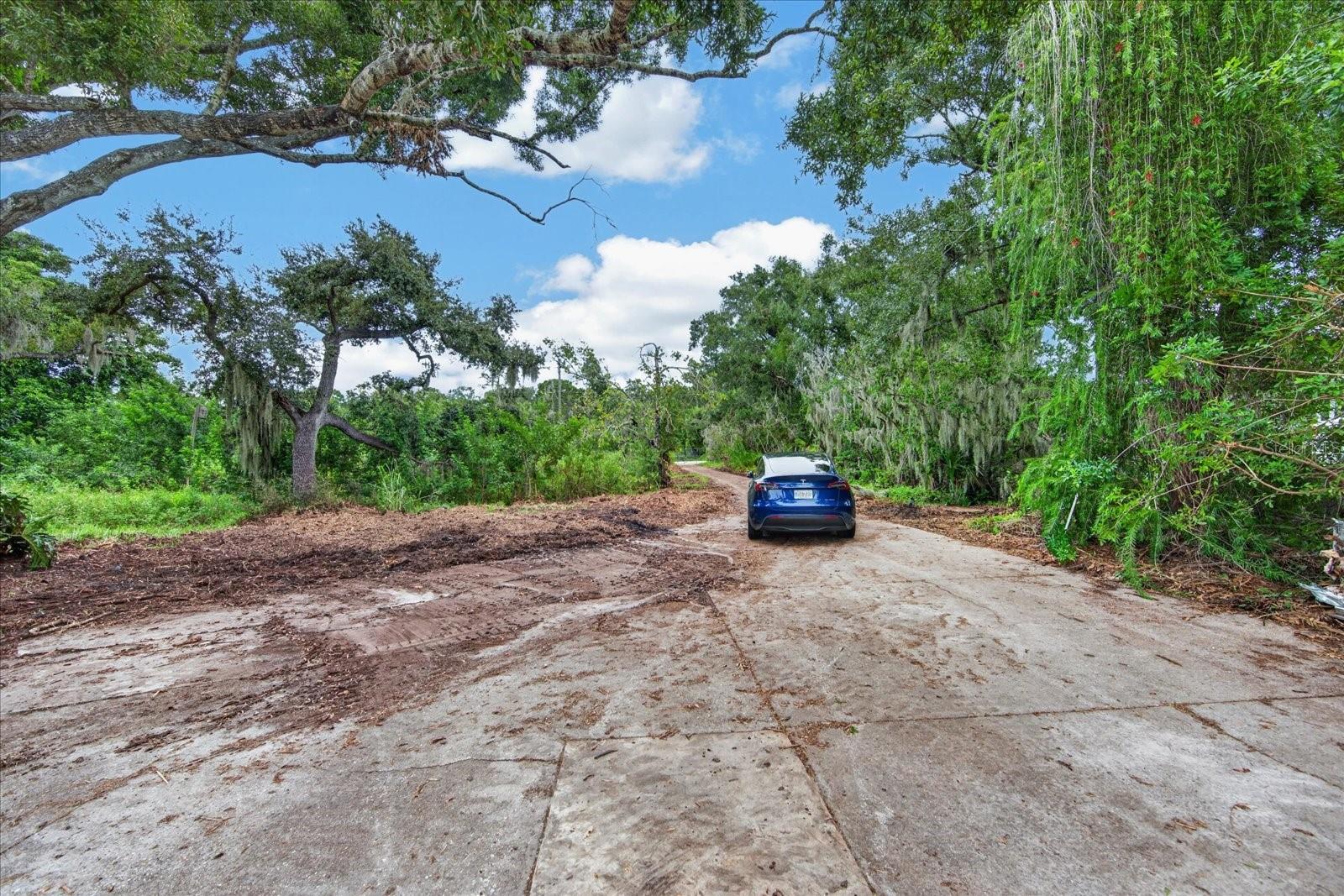 2140 DESOTO RD — photo 30