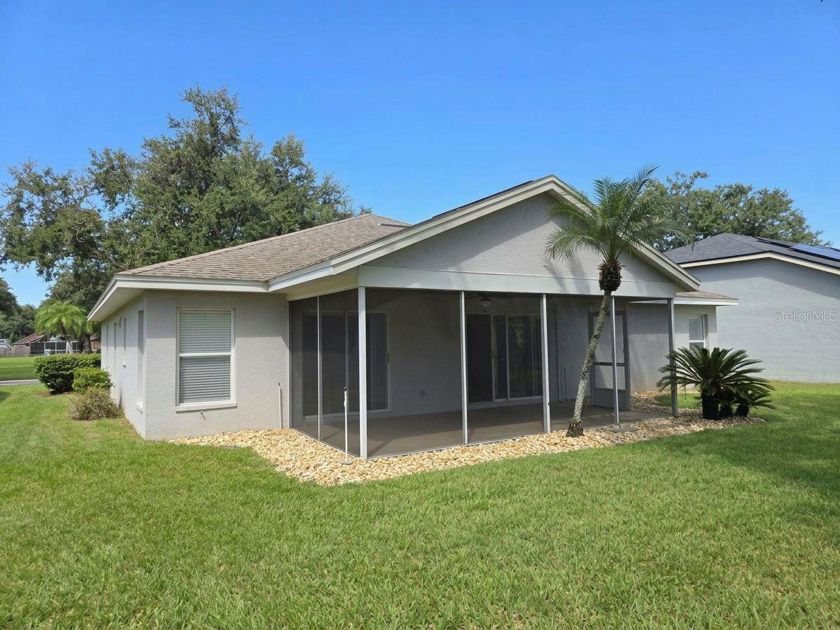 9403 LARKBUNTING DR — photo 34