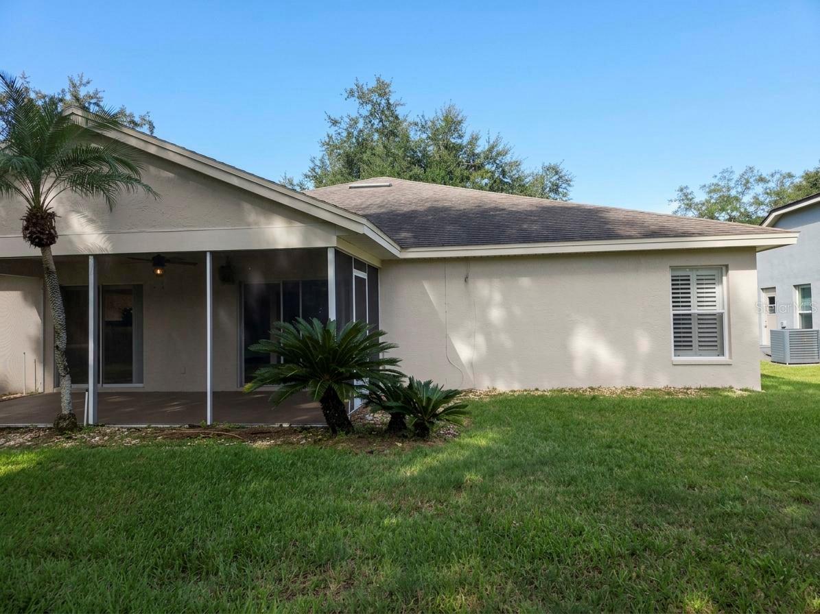 9403 LARKBUNTING DR — photo 33