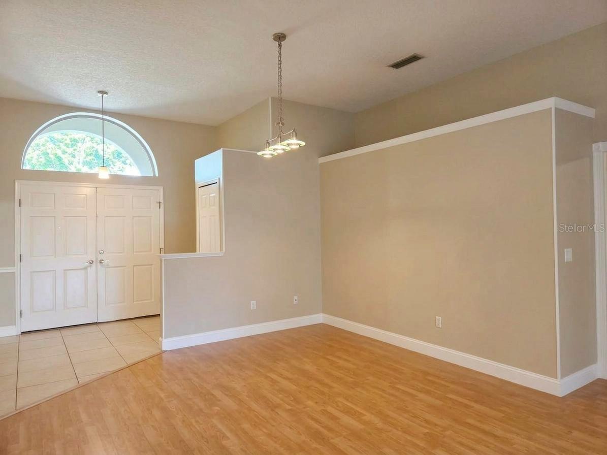9403 LARKBUNTING DR — photo 5