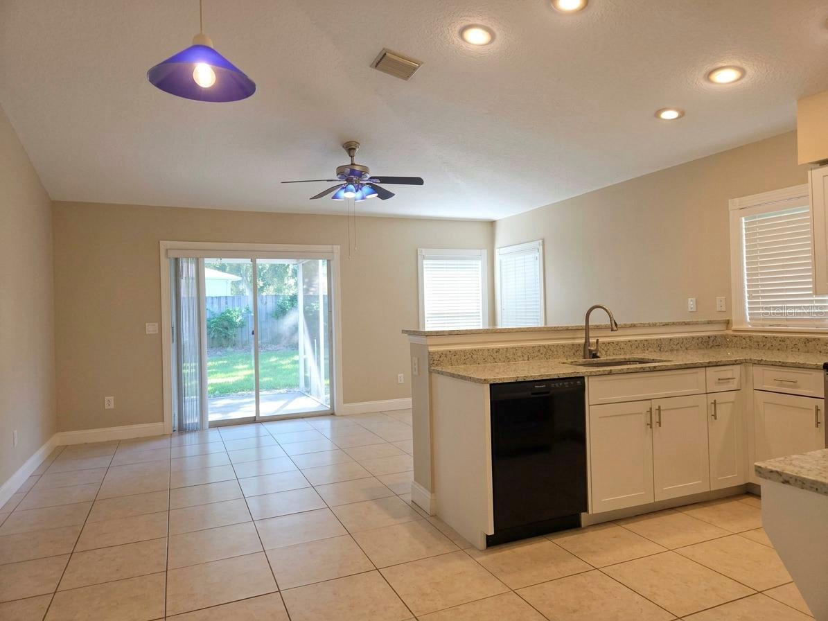 9403 LARKBUNTING DR — photo 13