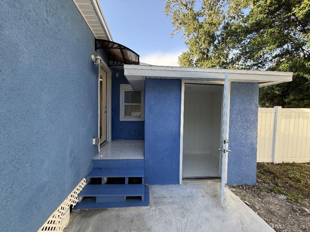 1110 W KNOLLWOOD ST — photo 23