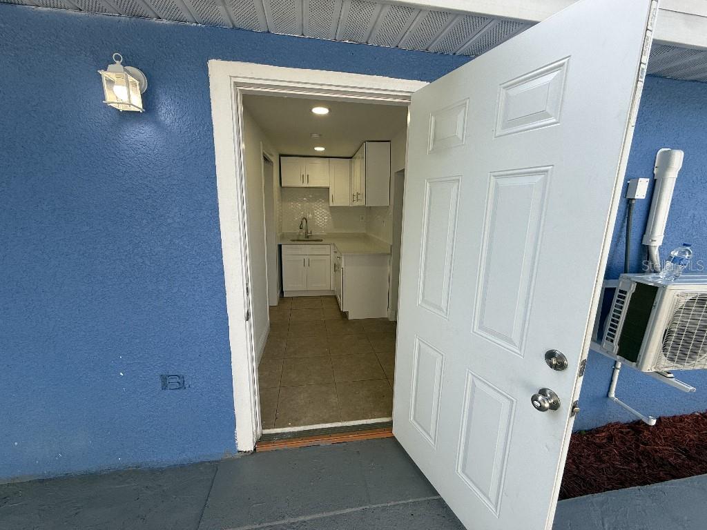 1110 W KNOLLWOOD ST — photo 35
