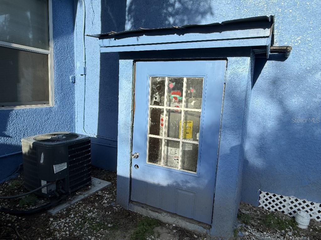 1110 W KNOLLWOOD ST — photo 31