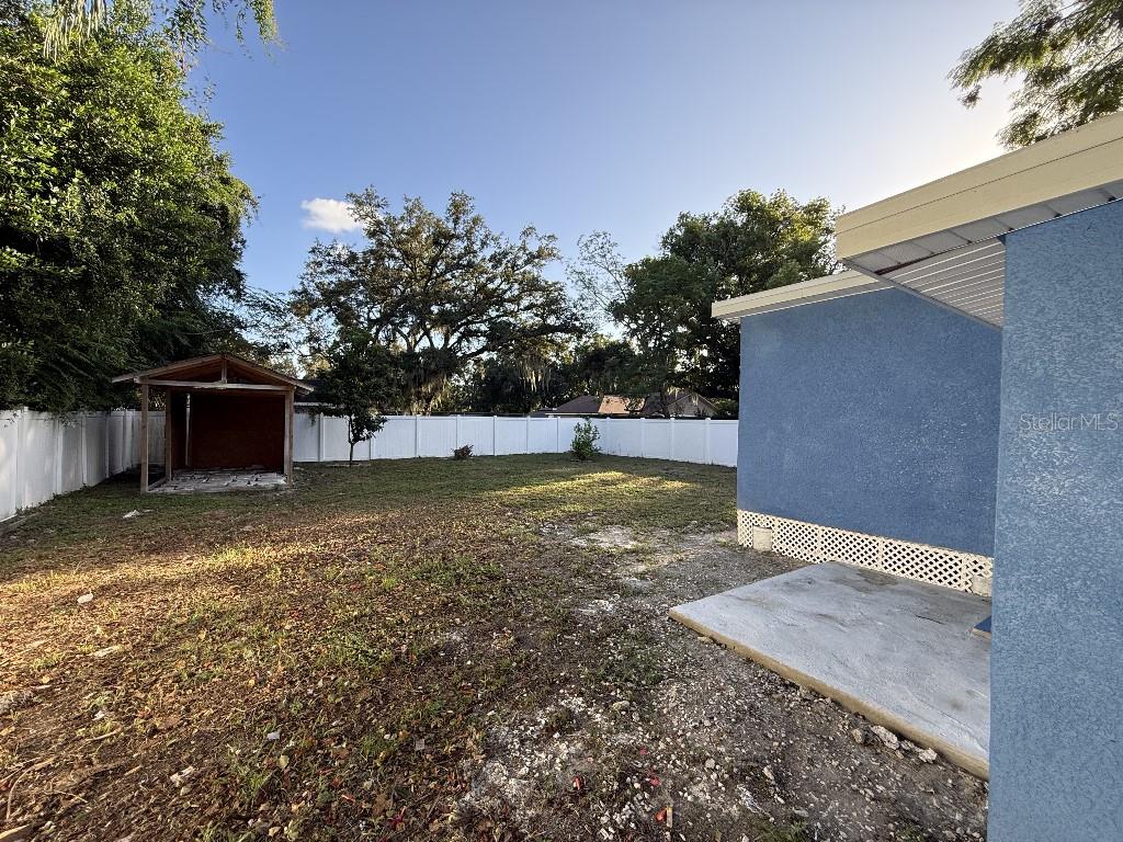 1110 W KNOLLWOOD ST — photo 27