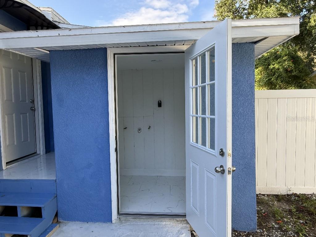1110 W KNOLLWOOD ST — photo 24