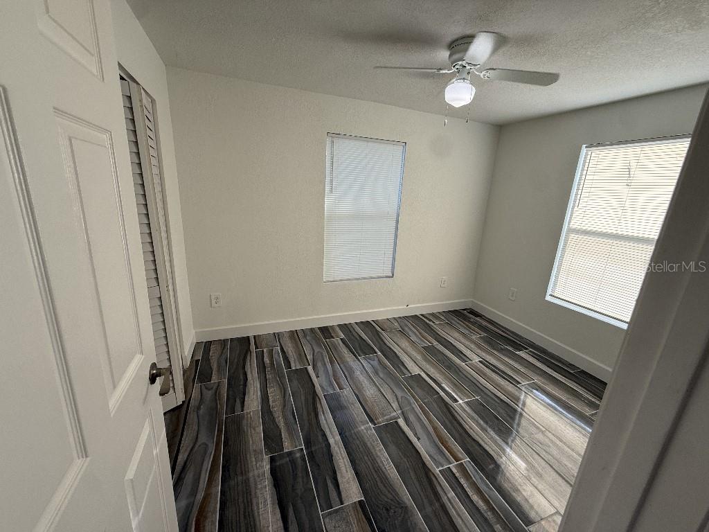 1110 W KNOLLWOOD ST — photo 11
