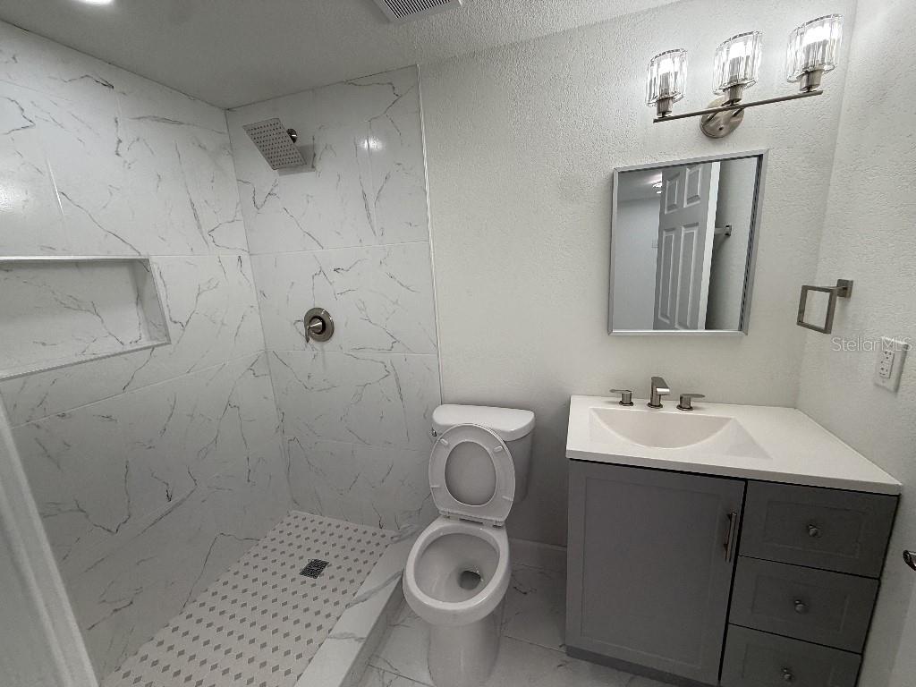 1110 W KNOLLWOOD ST — photo 21