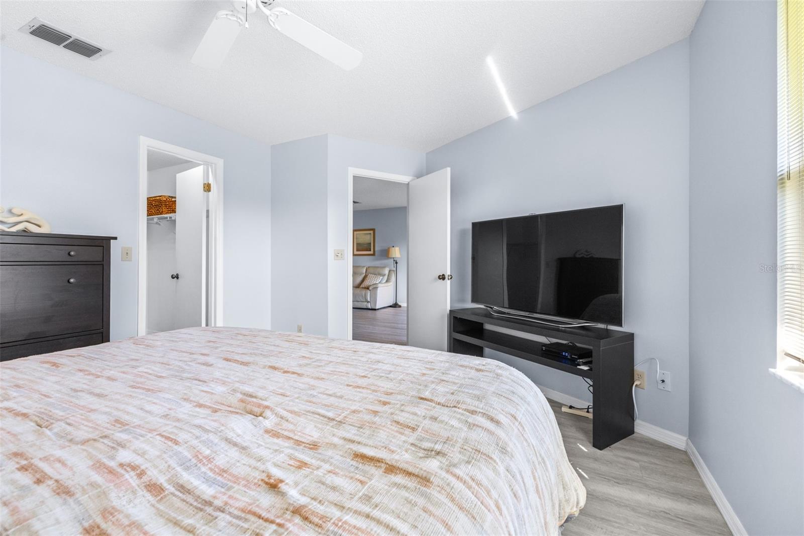 1521 LELAND DR — photo 9