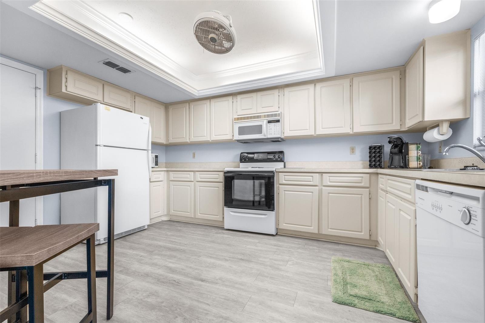 1521 LELAND DR — photo 18