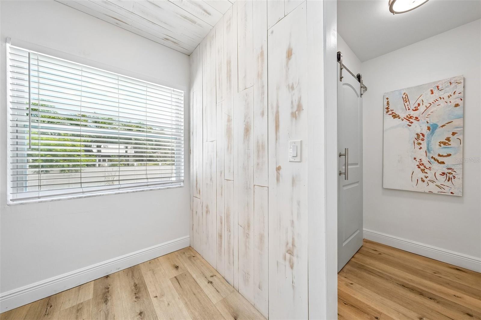 235 OVERBROOK DR E — photo 23