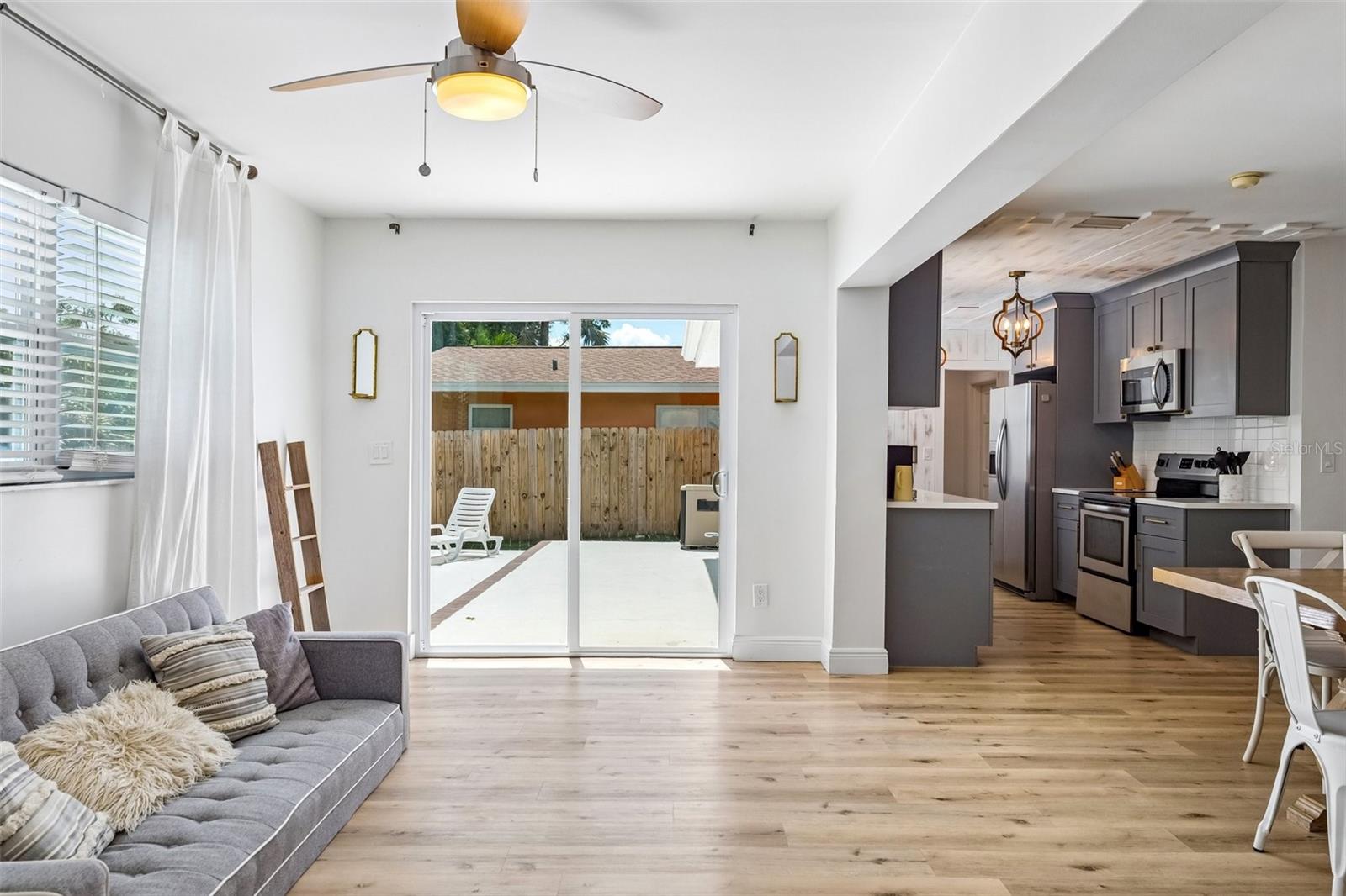 235 OVERBROOK DR E — photo 15