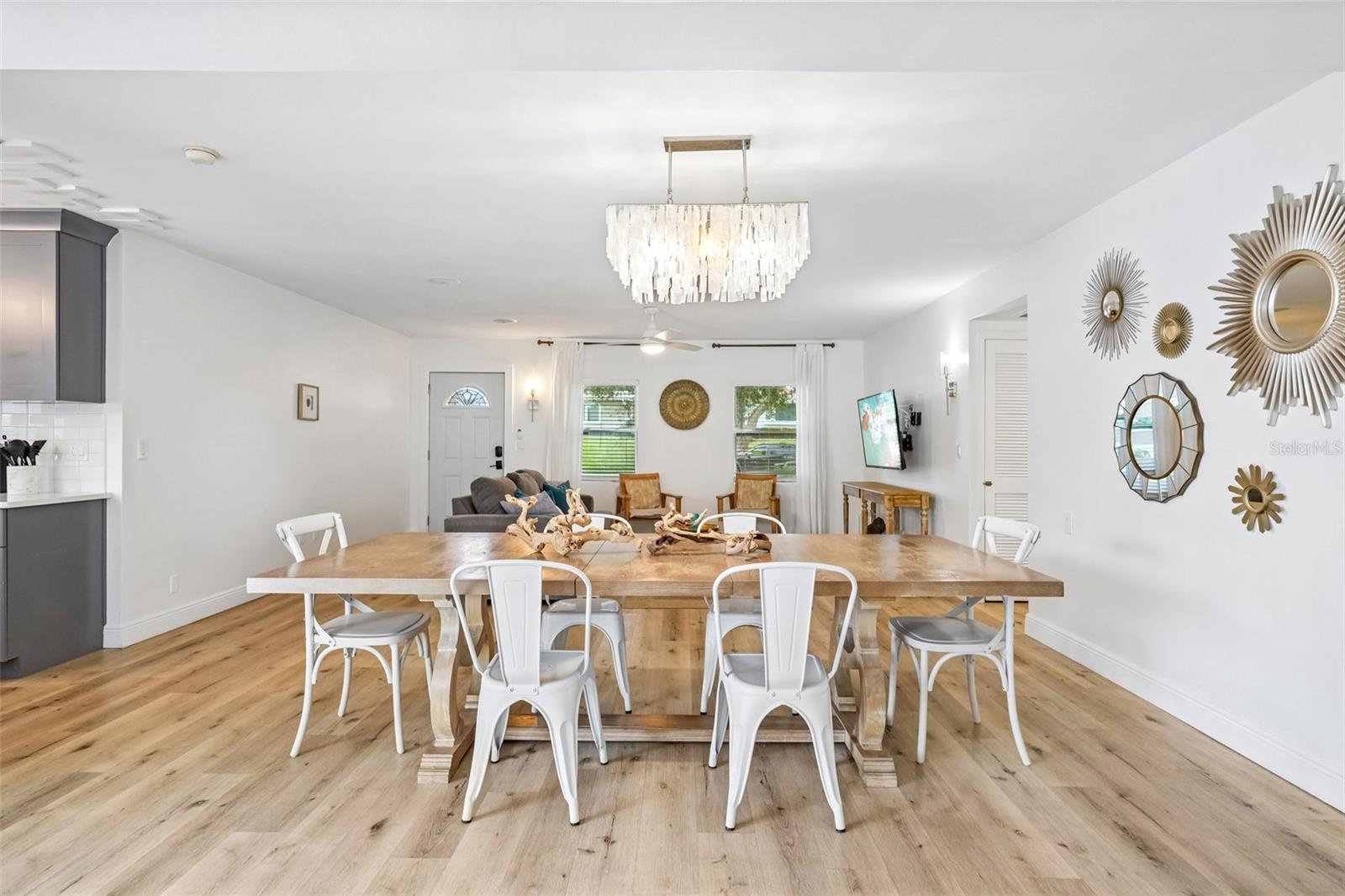 235 OVERBROOK DR E — photo 13