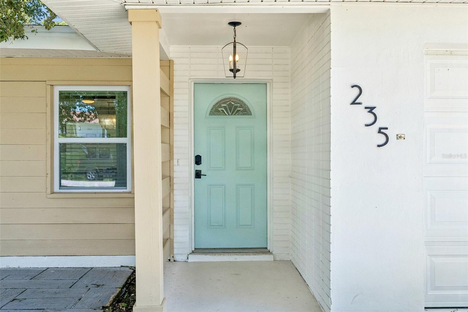 235 OVERBROOK DR E — photo 4