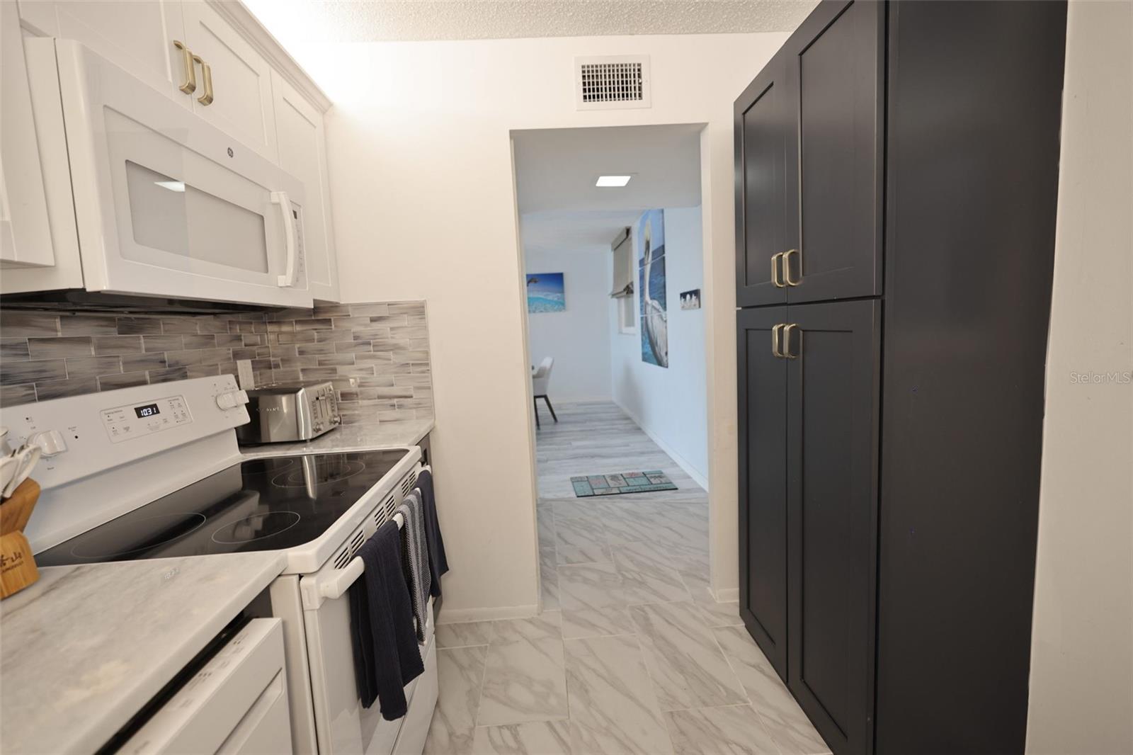 7560 BAY ISLAND DR S #345 — photo 10