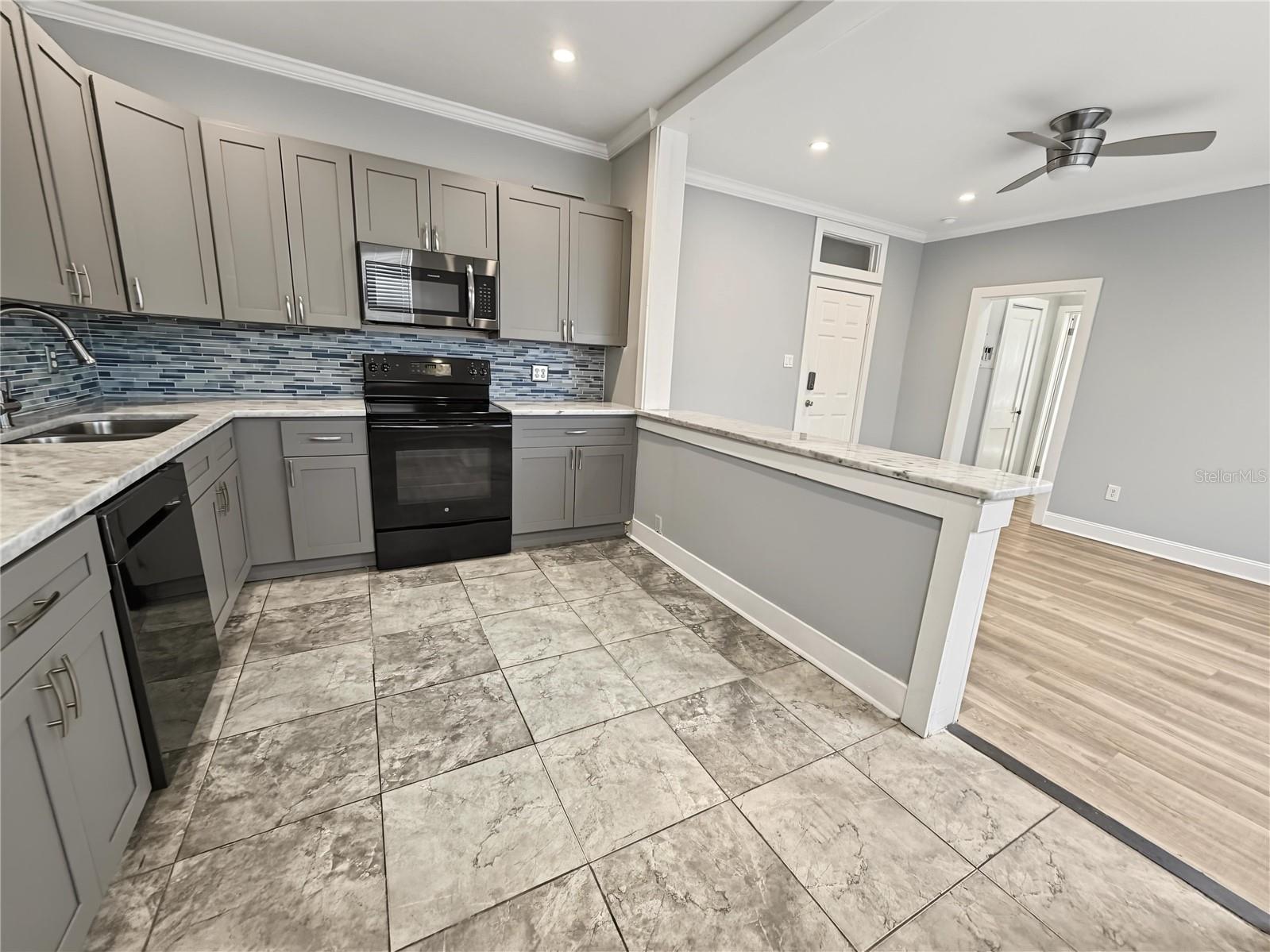 408 ARMADA RD S #1 — photo 4
