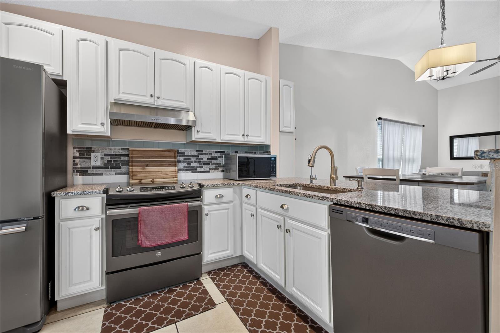 3911 EL CAMINO CT — photo 5