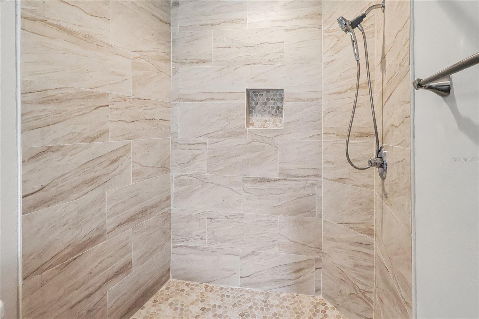12713 LEXINGTON RIDGE ST — photo 24