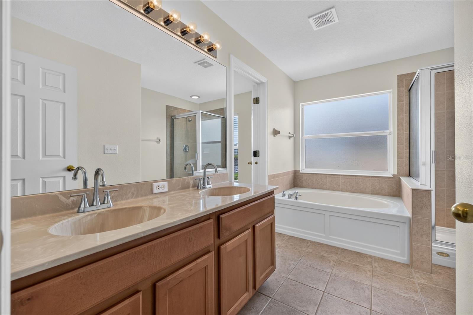 6585 MARLBERRY WAY — photo 18