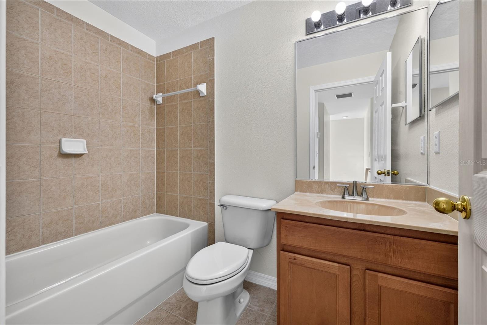 6585 MARLBERRY WAY — photo 23