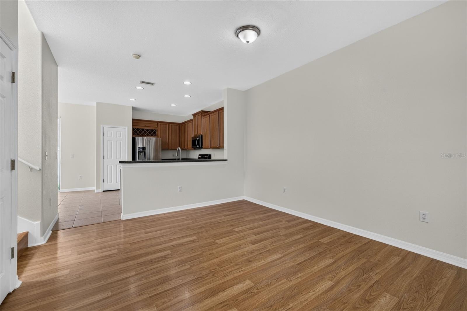 6585 MARLBERRY WAY — photo 5