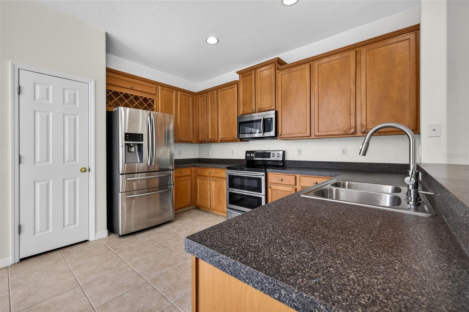 6585 MARLBERRY WAY — photo 6