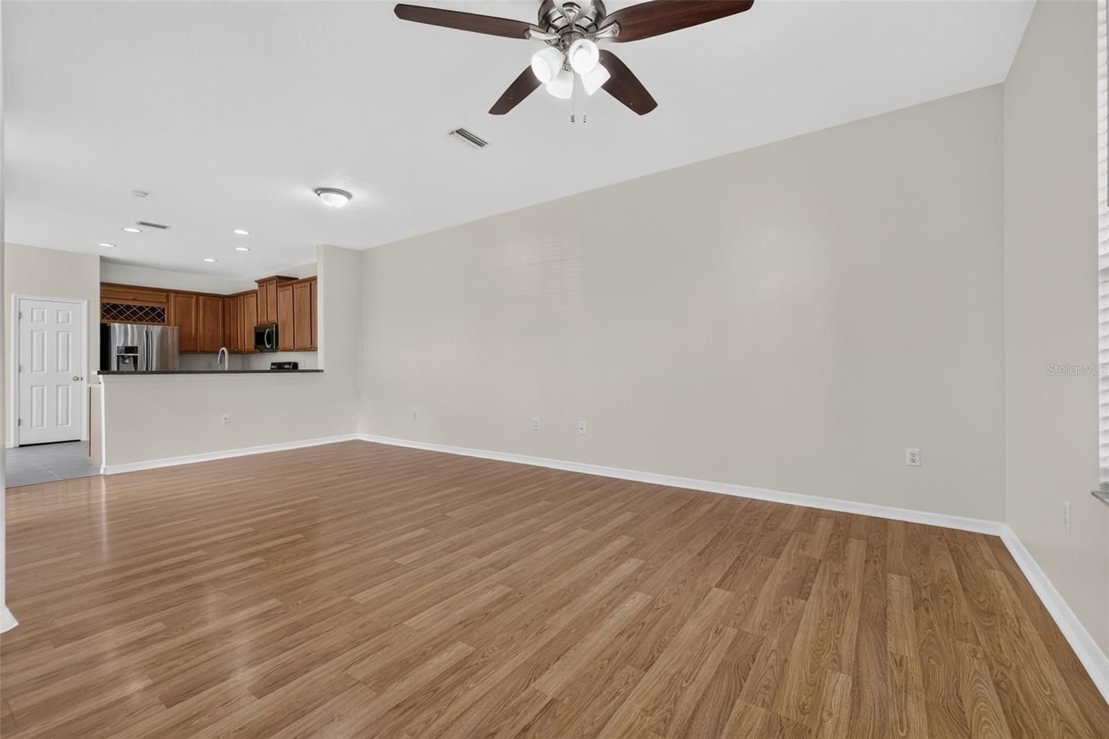 6585 MARLBERRY WAY — photo 3
