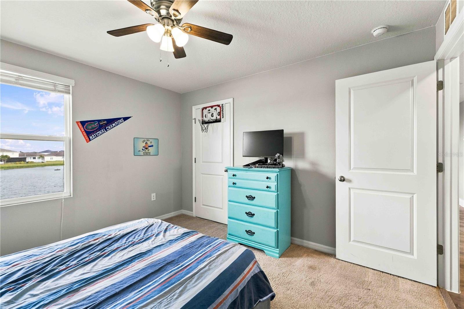 14961 FLOWING GOLD DR — photo 32