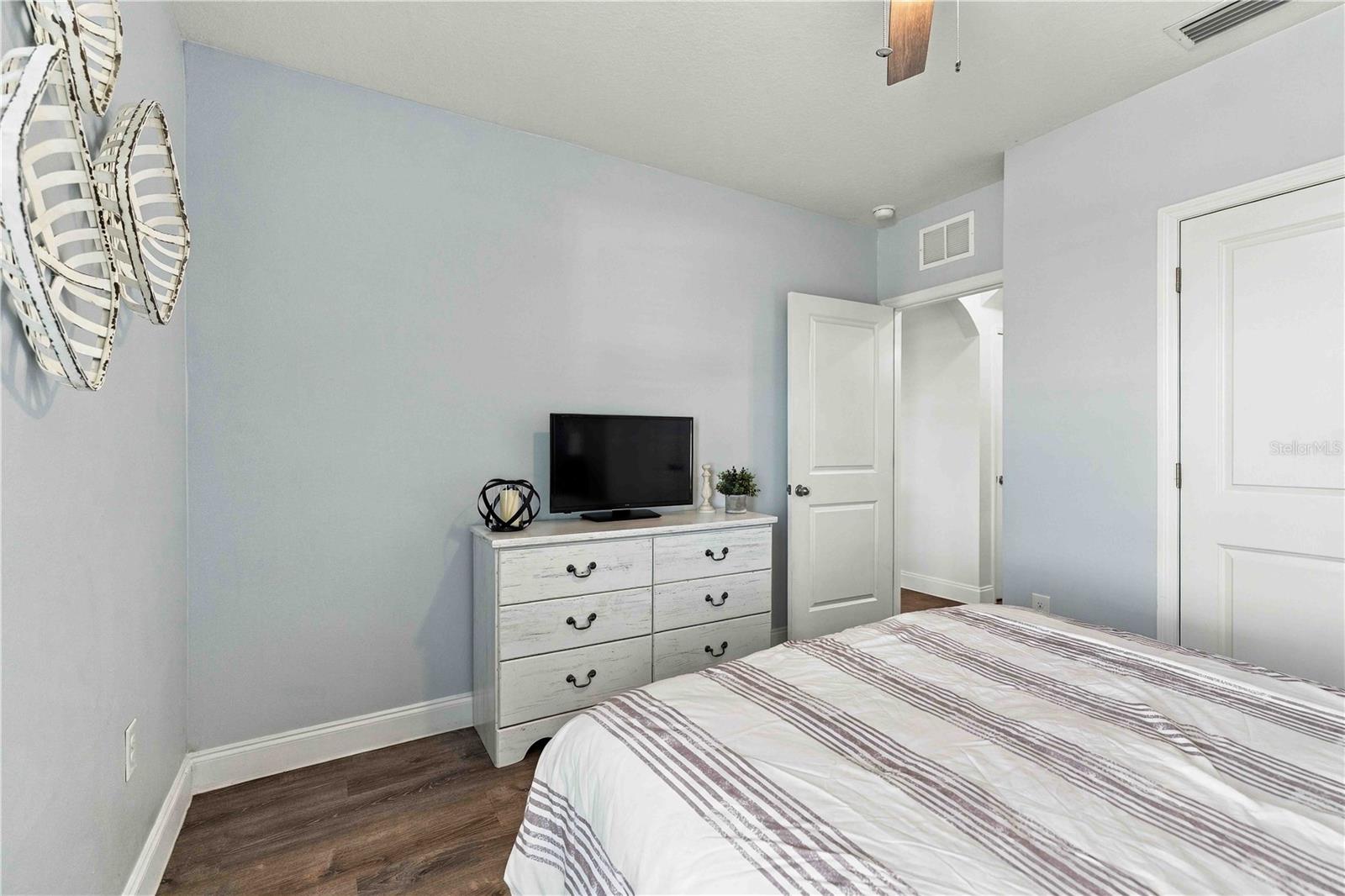 14961 FLOWING GOLD DR — photo 22