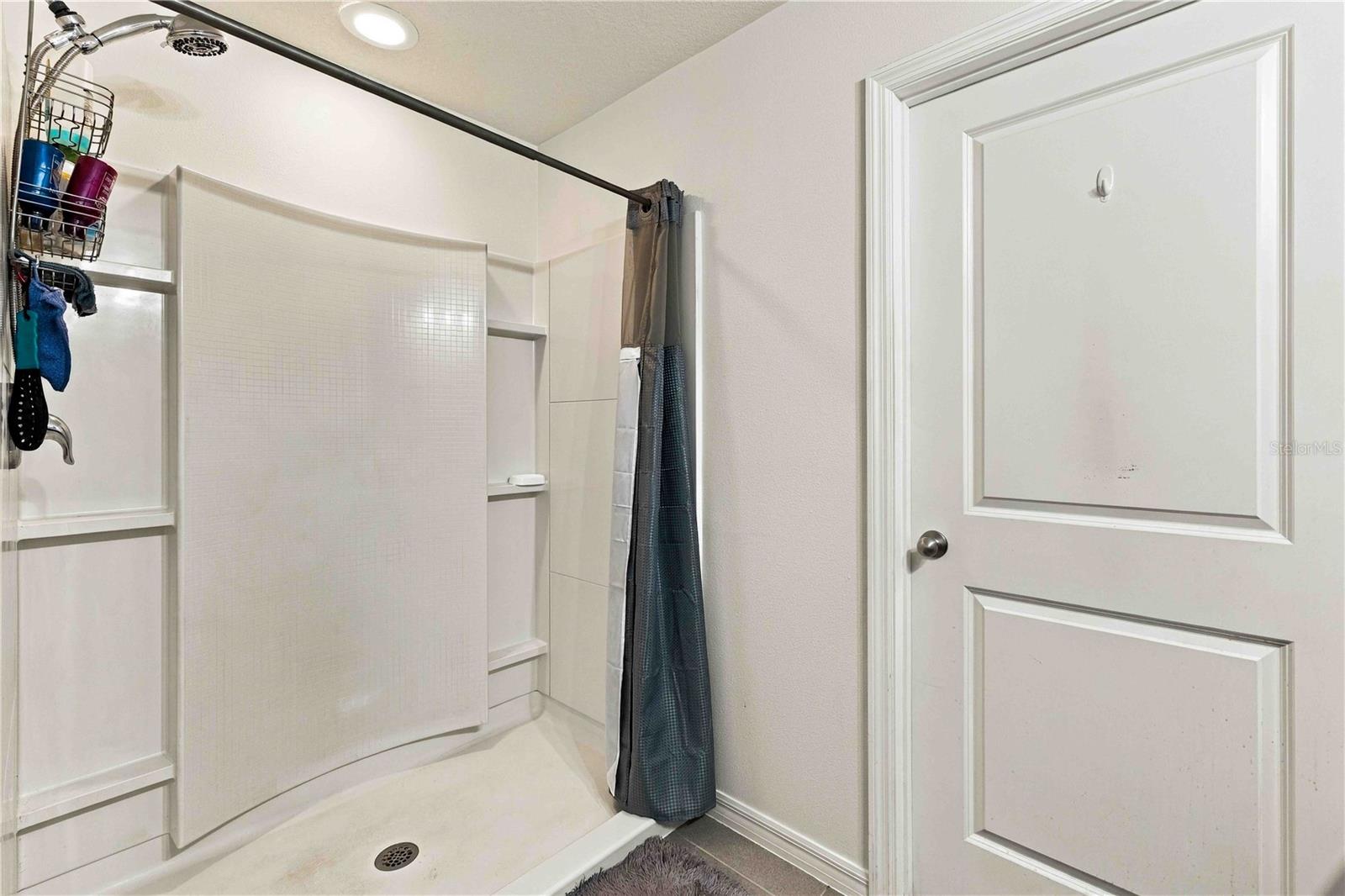 14961 FLOWING GOLD DR — photo 29